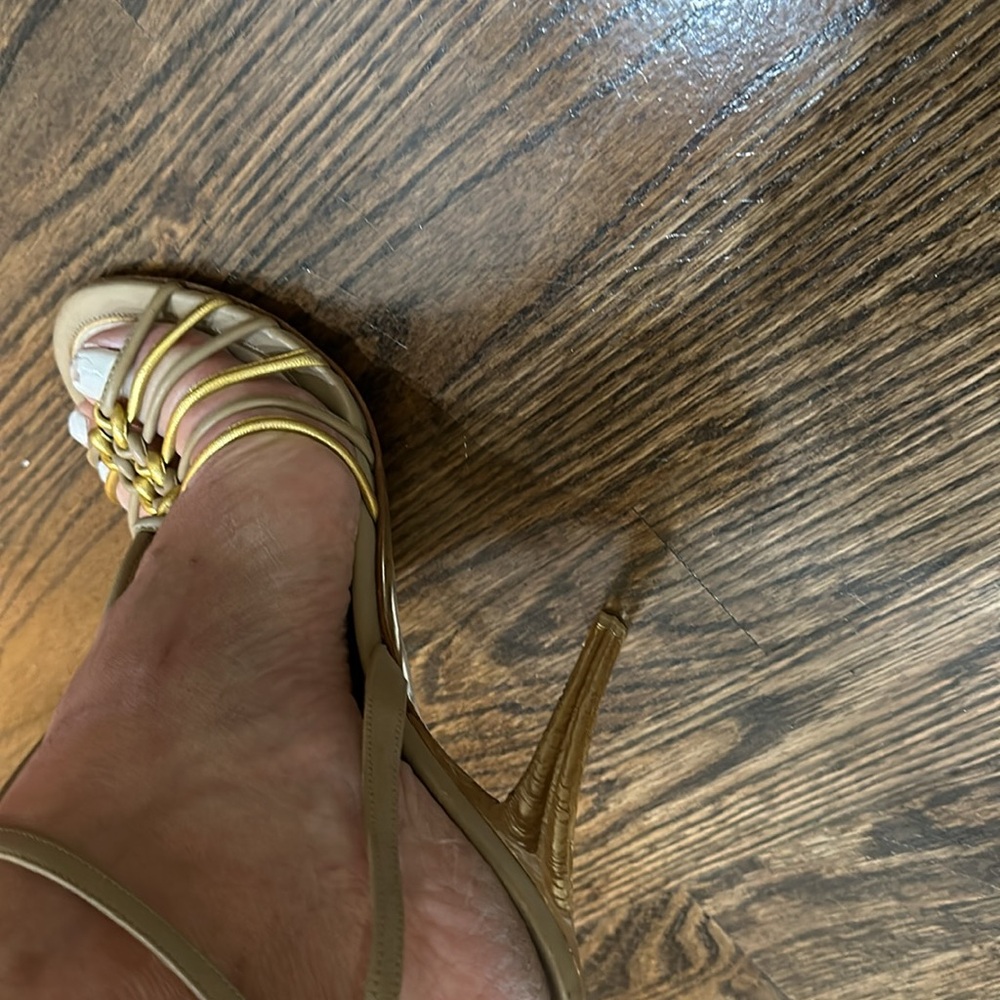 Ferragamo shoes 9 - Picture 4 of 13